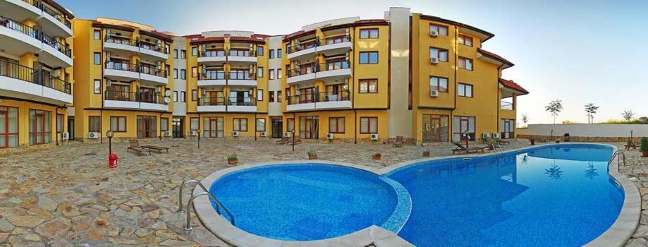 Eggo Apartment - Oasis Beach Apartments Kamchia Bliznatsi エクステリア 写真